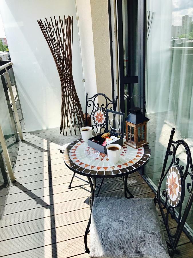 Bright Apartment Near Akropolis Vilna Exterior foto