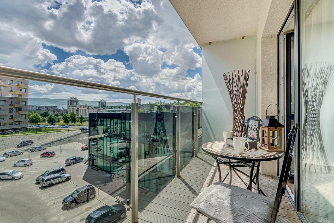 Bright Apartment Near Akropolis Vilna Exterior foto