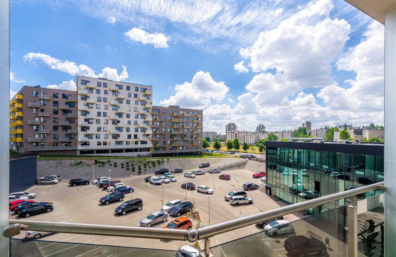 Bright Apartment Near Akropolis Vilna Exterior foto